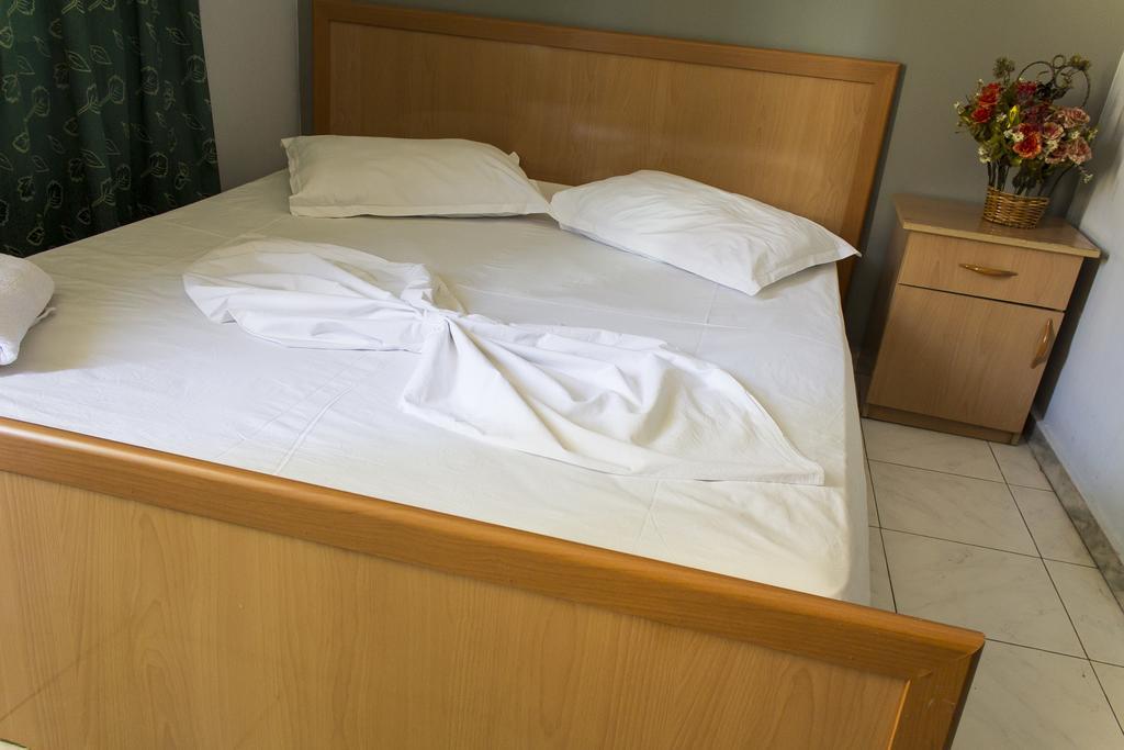 טיראנה Hotel Central מראה חיצוני תמונה